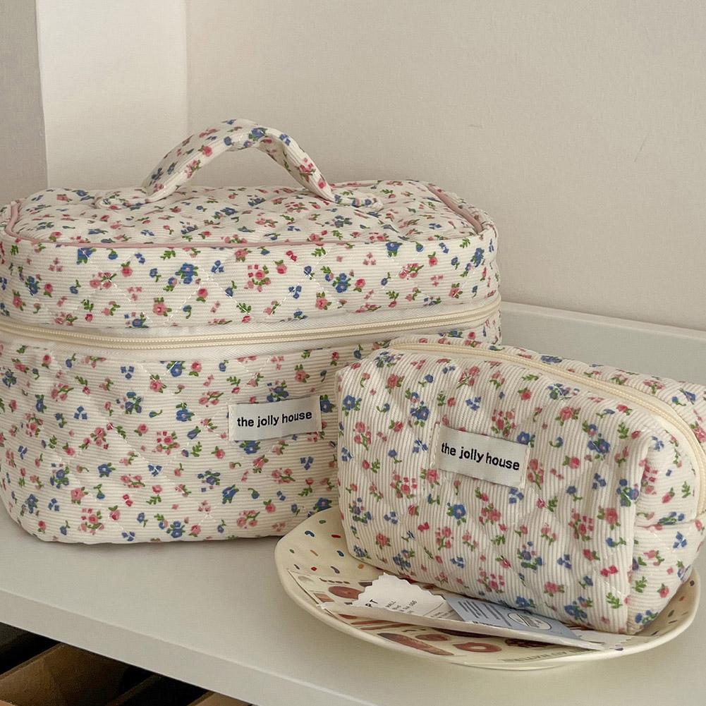 Tech Accessories Travel Bag - Vintage Floral Quilted Makeup Bag Portable