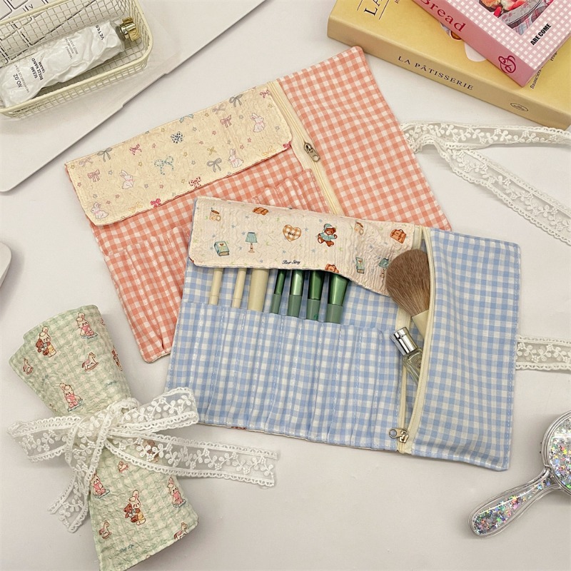 Cute Cartoon Embossed Pencil R - Tech Accessories Travel Bag 评论和价格